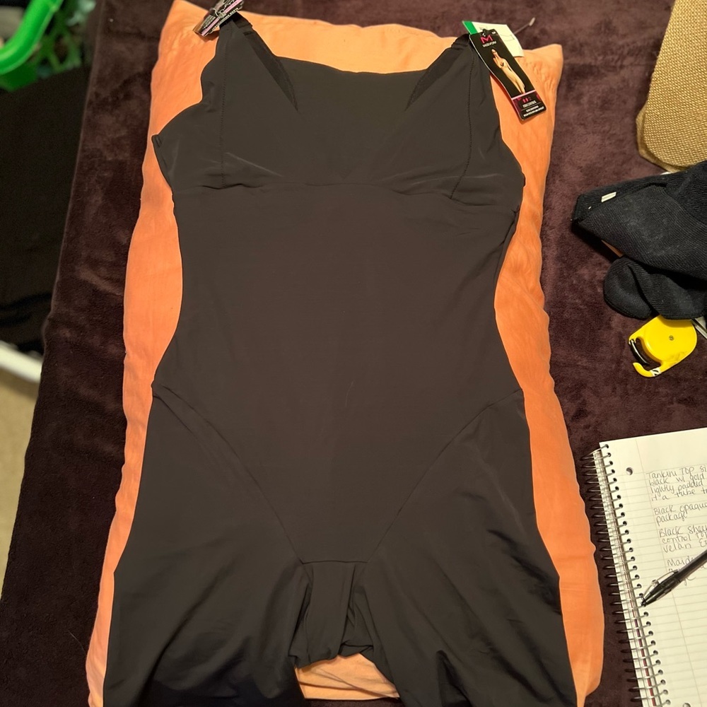 🔥MF SMOOTHING WEAR YOUR OWN BRA SHAPE WEAR SINGLET NWT